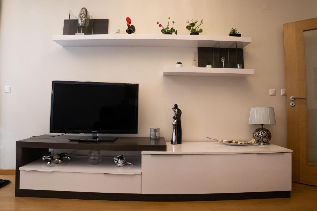 Lovely Apartment Near Airport And Nations Park, With Garage Loures Exteriör bild