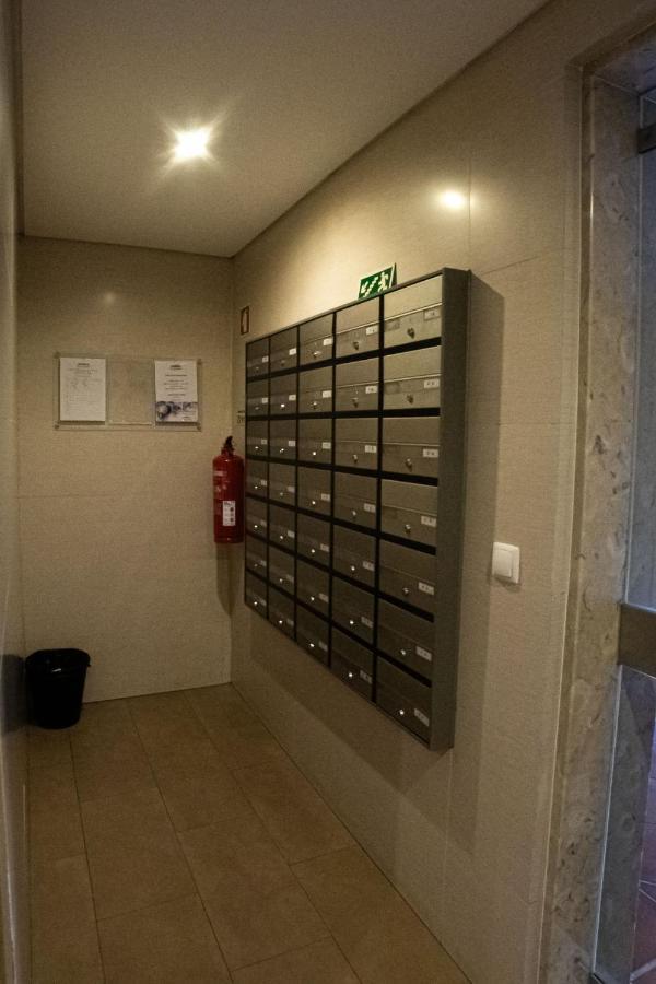 Lovely Apartment Near Airport And Nations Park, With Garage Loures Exteriör bild